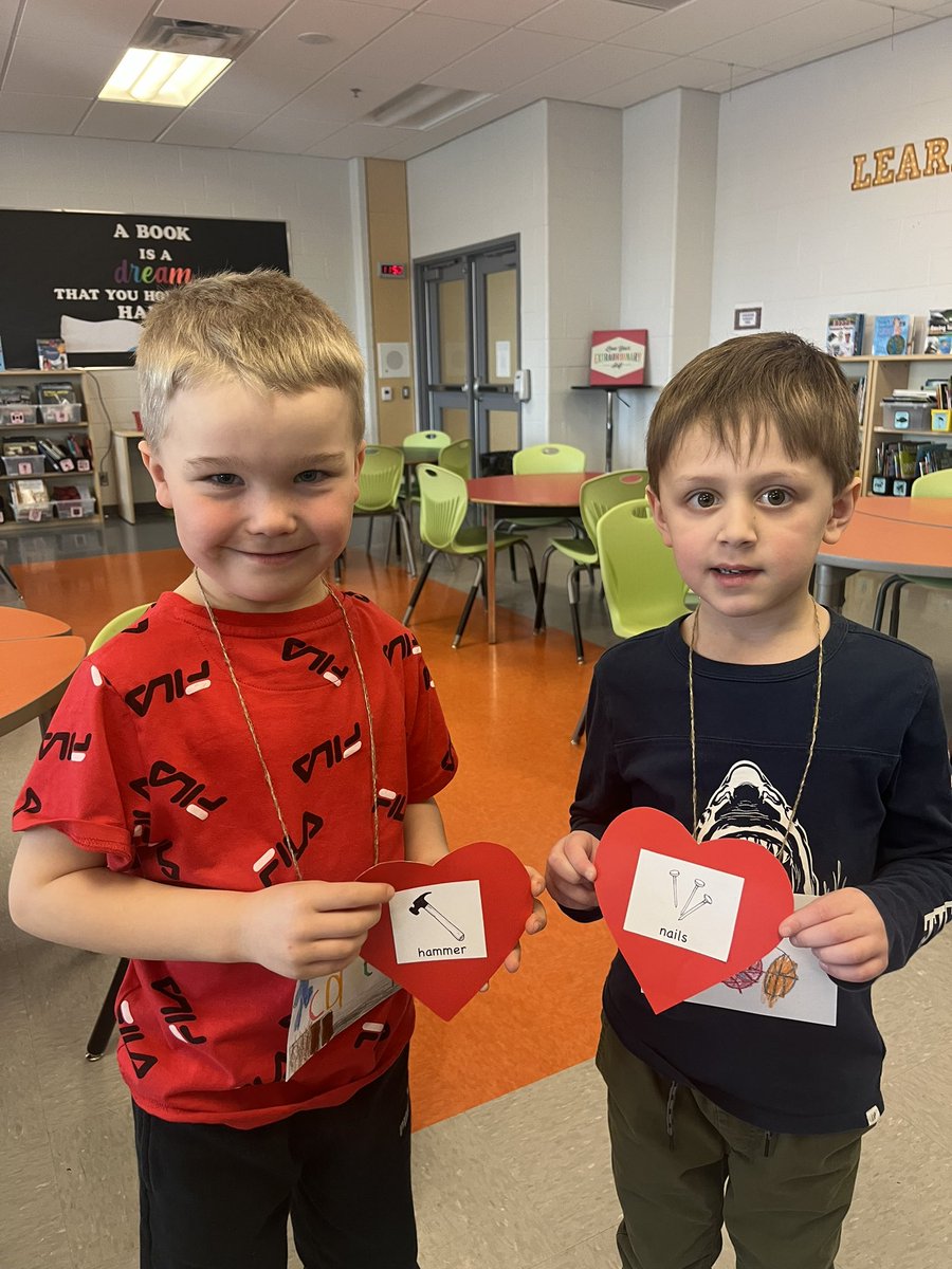 mstpinhorn's tweet photo. Today we had Canadian Author, Emil Sher visit and it was amazing! What a great experience for us all. It was so nice to learn about the process of creating a story and how the author and illustrator work so closely together! @AdmiralsAcad_NL @barbreidart @emilsher @ms_ehamilton https://t.co/zYroMeBpxS