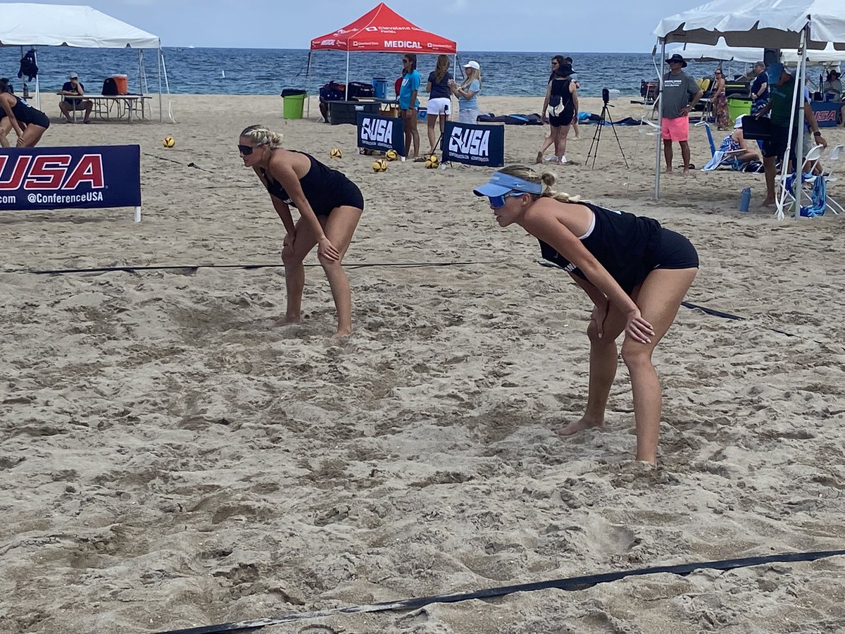GreenWaveBeach's tweet photo. Abby &amp; Ashton step up at flight 4️⃣ to force a third set winning the second 21-18!

#RollWave🌊🏖 https://t.co/TEBlZkeWcP