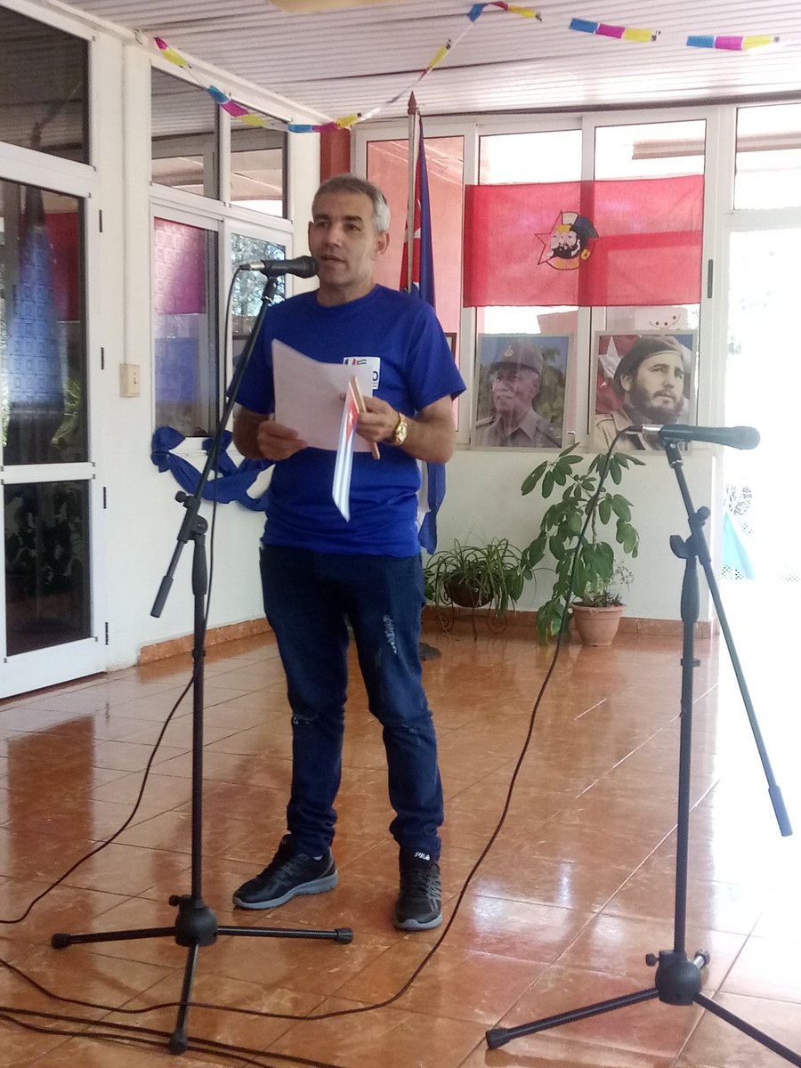 Recibió el centro de investigaciones del níquel #Moa la condición de colectivo vanguardia nacional." Muchas felicidades".
#CubaViveYTrabaja
#ALaPatriaManosYCorazón