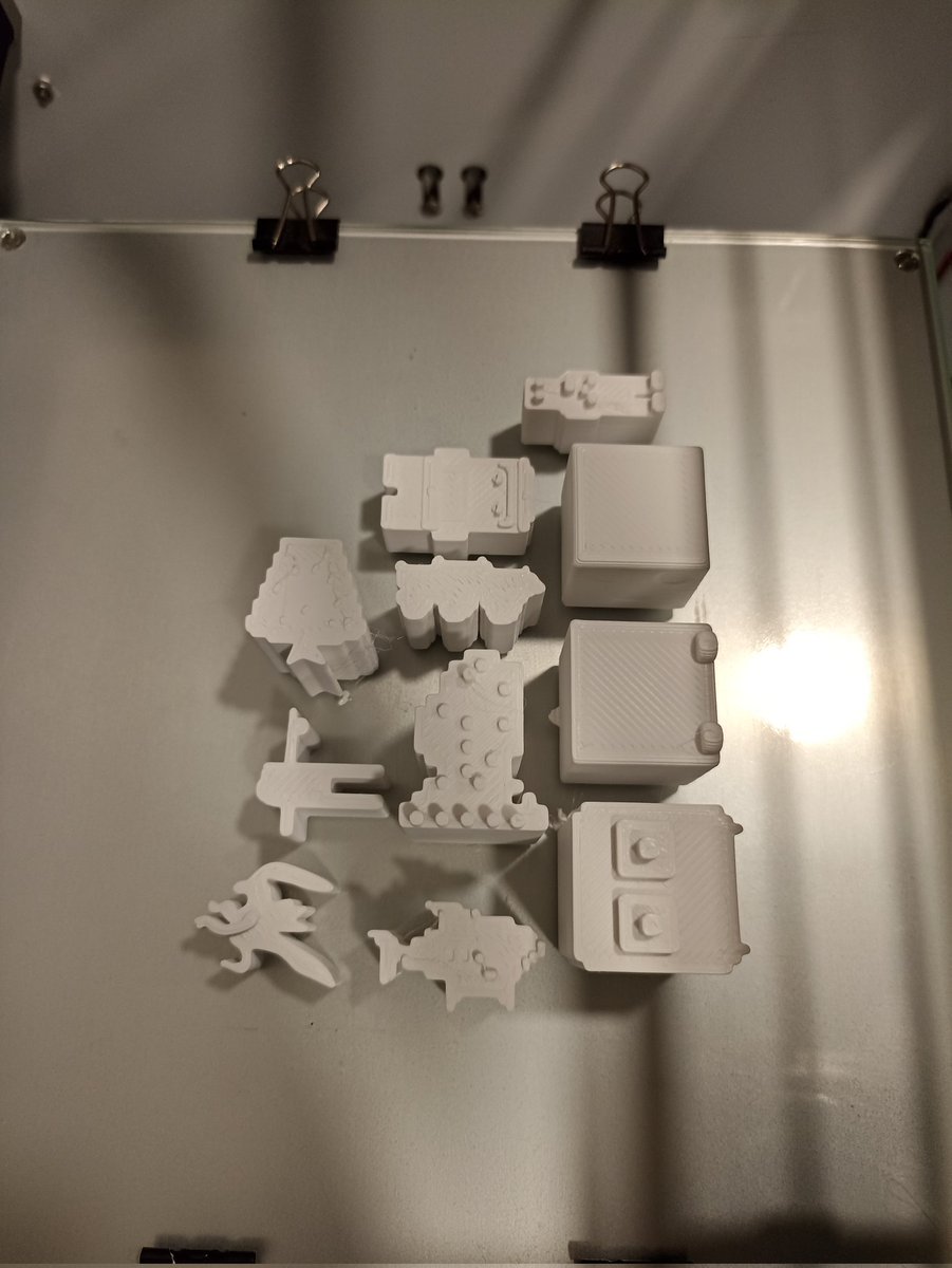 StJuliansDesign's tweet photo. The first batch of mini figures 3d printed and designed on fusion. All character from their game design in computing @StJuliansComp https://t.co/he8KvtfU5K