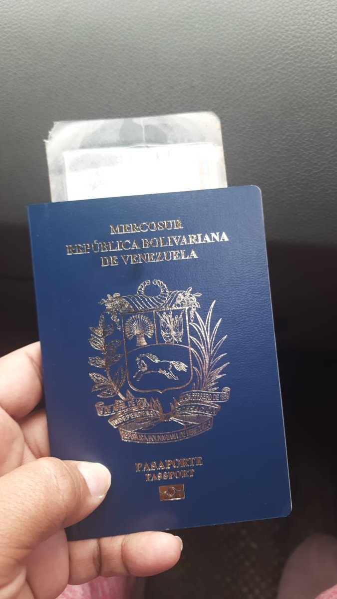 mariallex2709's tweet photo. @mccoam mi experiencia, asisti el 21 de marzo, soy del grupo que el sistema despues de embalado salia impresion procesada, luego etiqueta impresa, hasta que de nuevo salio embalado. todo un proceso pero ya hoy lo tengo en mis manos. https://t.co/pGFo5PKpX6