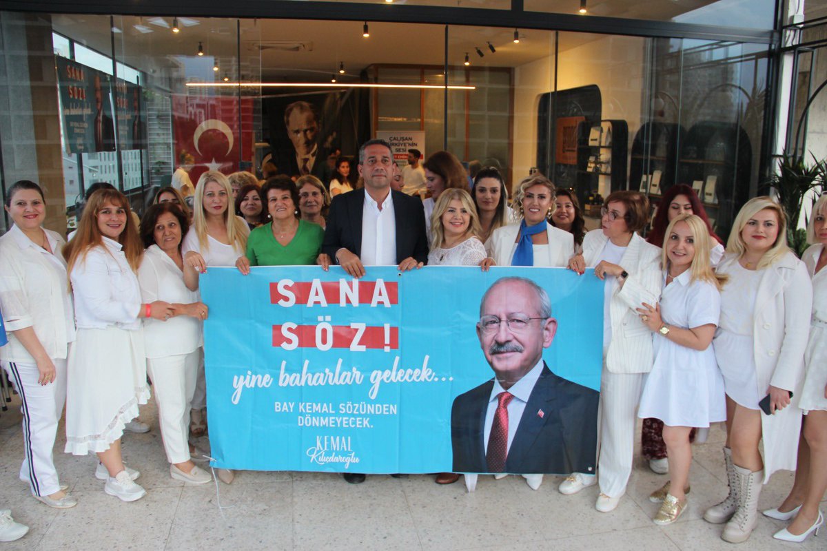 SULTAN_AYDOGAN_'s tweet photo. 1️⃣Düzenlemiş olduğumuz, 
“Şimdi Söz Kadında”programımıza katılım sağlayarak, değerli fikirlerini ve çözüm önerilerini bizlerle paylaşan Milletvekili Adayımız Sn.Mehmet Emin Ekmen ve Mersin Milletvekilimiz Sn.Ali Mahir Başarır’a teşekkür ederiz.
#KadınlarHakkınıAlacak #sanasöz https://t.co/TQF4HpBuQU