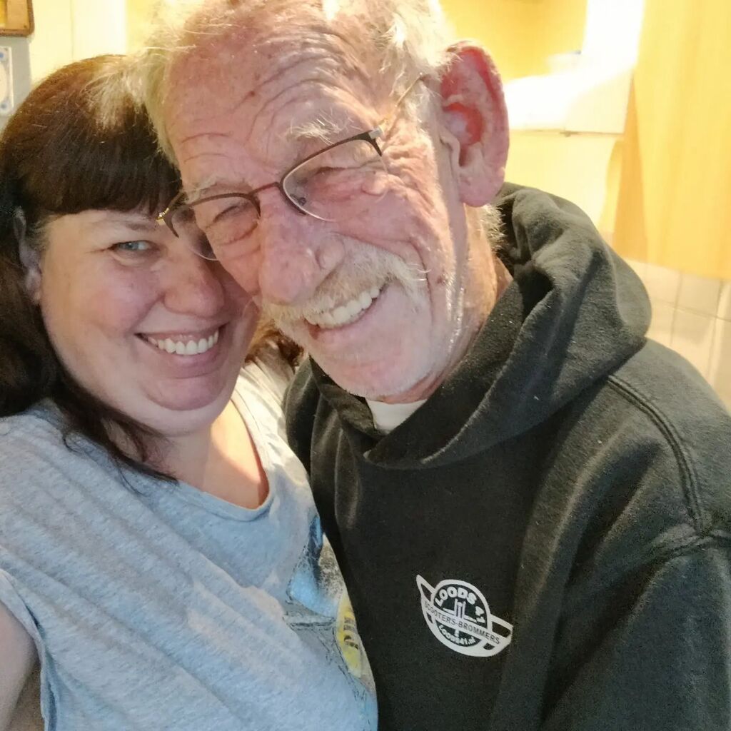 julesvanroe's tweet photo. Zo samen naar de Hut https://t.co/rXDgzu7tpQ https://t.co/44PTfSHJjF