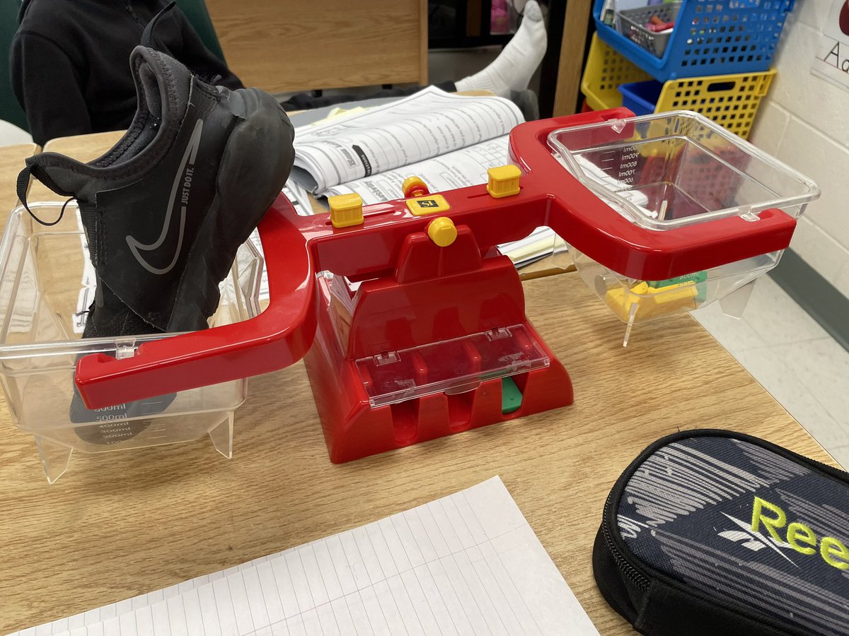SLRMRSSB's tweet photo. How heavy is it?  What weighed the most?  Learning about mass and weighing with grams and making estimates along the way.  #mathmornings https://t.co/kYDzw0ZtER