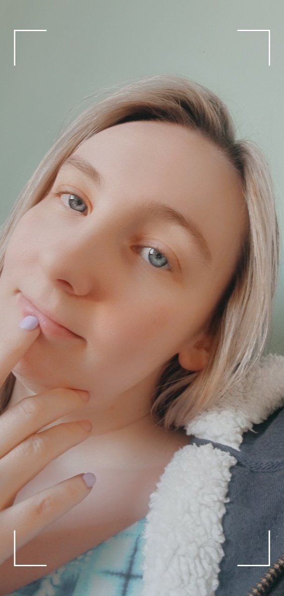 Rose93w's tweet photo. It's Friday! Time to get ready and out for drinks 🍸

£Rose93w

#CashAppUK #FridayVibes #BankHolidayWeekend https://t.co/LaS8g0zOnH