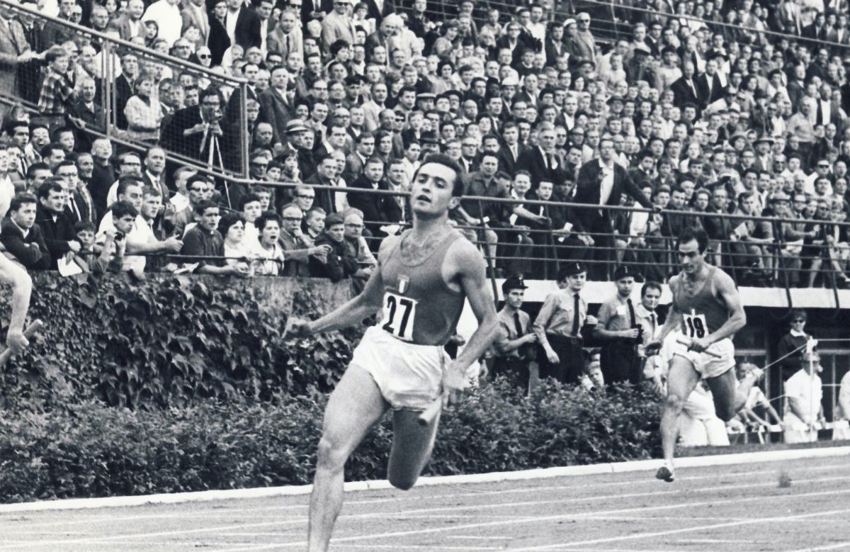 Atletica Italiana (@atleticaitalia) on Twitter photo โจ ๐๐ญ๐ฅ๐๐ญ๐ข๐๐ ๐ข๐ง ๐ฅ๐ฎ๐ญ๐ญ๐จ, ๐๐๐๐ข๐จ ๐ ๐๐๐ซ๐ ๐ข๐จ ๐๐ญ๐ญ๐จ๐ฅ๐ข๐ง๐
Se n'รจ andato a 80 anni il velocista azzurro che fu primatista europeo con il 20.4 del 1964. Bronzo continentale, centrรฒ due finali olimpiche a Tokyo e Cittร del Messico
๐ bit.ly/3LgVIkr โจ ๐๐ญ๐ฅ๐๐ญ๐ข๐๐ ๐ข๐ง ๐ฅ๐ฎ๐ญ๐ญ๐จ, ๐๐๐๐ข๐จ ๐ ๐๐๐ซ๐ ๐ข๐จ ๐๐ญ๐ญ๐จ๐ฅ๐ข๐ง๐
Se n'รจ andato a 80 anni il velocista azzurro che fu primatista europeo con il 20.4 del 1964. Bronzo continentale, centrรฒ due finali olimpiche a Tokyo e Cittร del Messico
๐ bit.ly/3LgVIkr