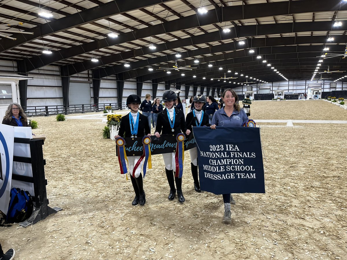 RIPcastleByers's tweet photo. Doesn’t get much better than NATIONAL CHAMPIONS! A lot of grit and determination ended in a well-earned 1st place at the #IEA #equestrian middle school finals! So proud of this team! #horseriding #dressage #tryon #tryonequestrian https://t.co/1iase48TK4