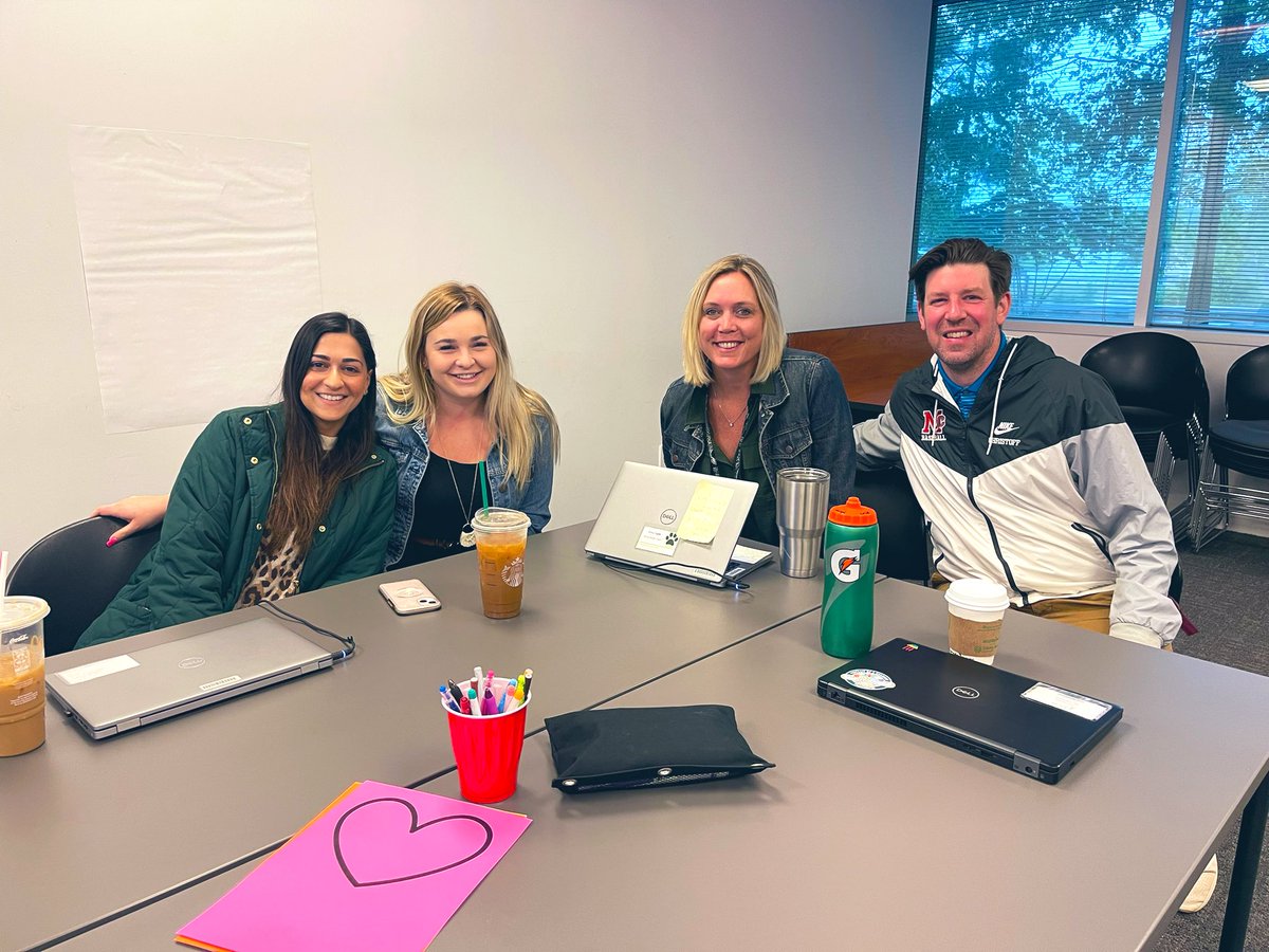 eetighe's tweet photo. Grateful for a year of learning and reflecting alongside some of the best in our first year IC Cohort. Thank you @MichelleLis1 for leading the way! 🙏📈 #heartmap #instructionalcoach https://t.co/BeI0odAdo6