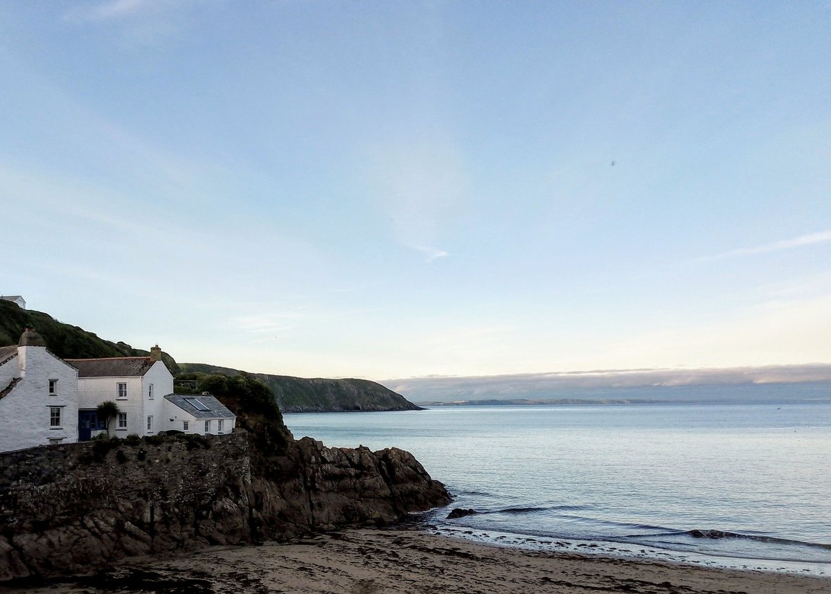 CharlieAndNige's tweet photo. Rather lovely stroll here in Gorran Haven this evening. Welcomed fresh air. #Cornwall #GorranHaven #Twilight https://t.co/N5IAGkCIWr