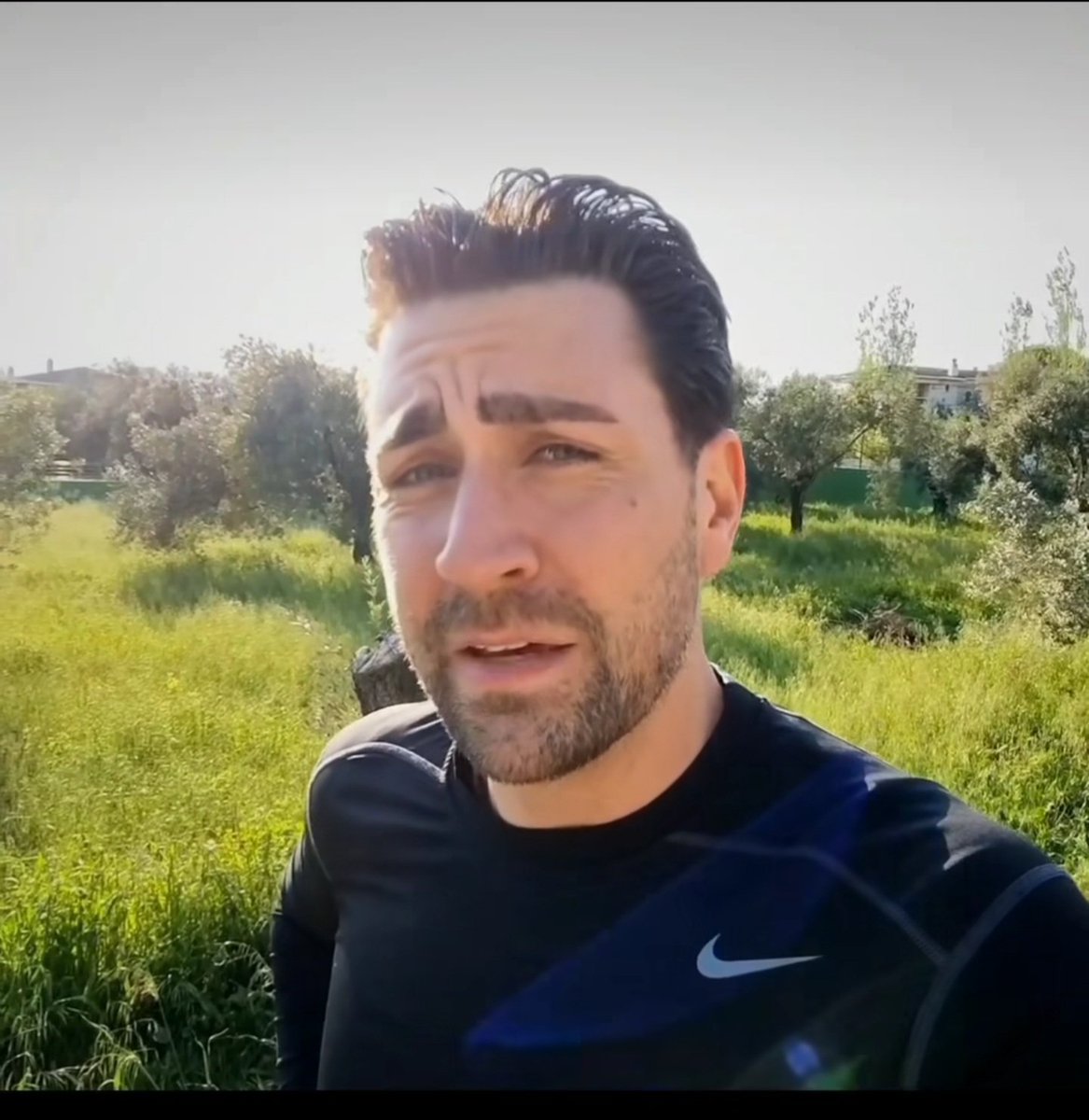 BKilicaslam's tweet photo. The KING is alive  ....
and...
The TROLL is still  alive !!!!
💚💙💚💙
#caglarertugrul https://t.co/hGHMqfVJST