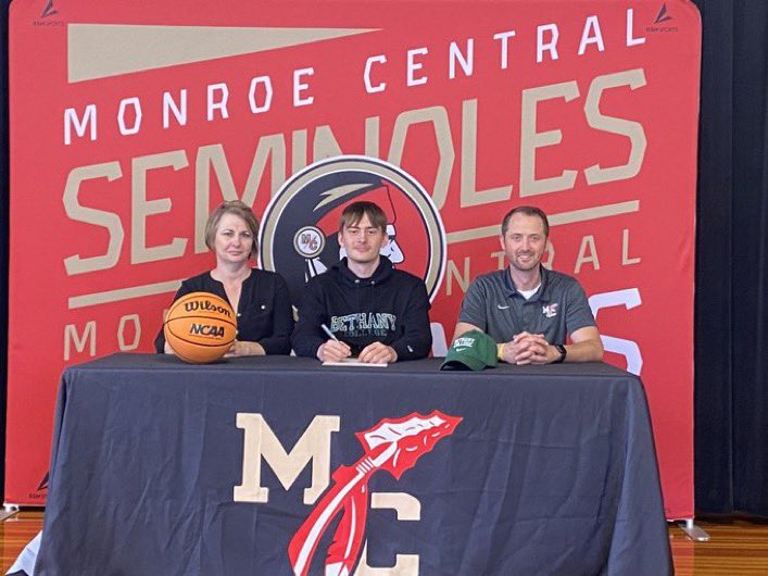 Loghan Brown tweet media