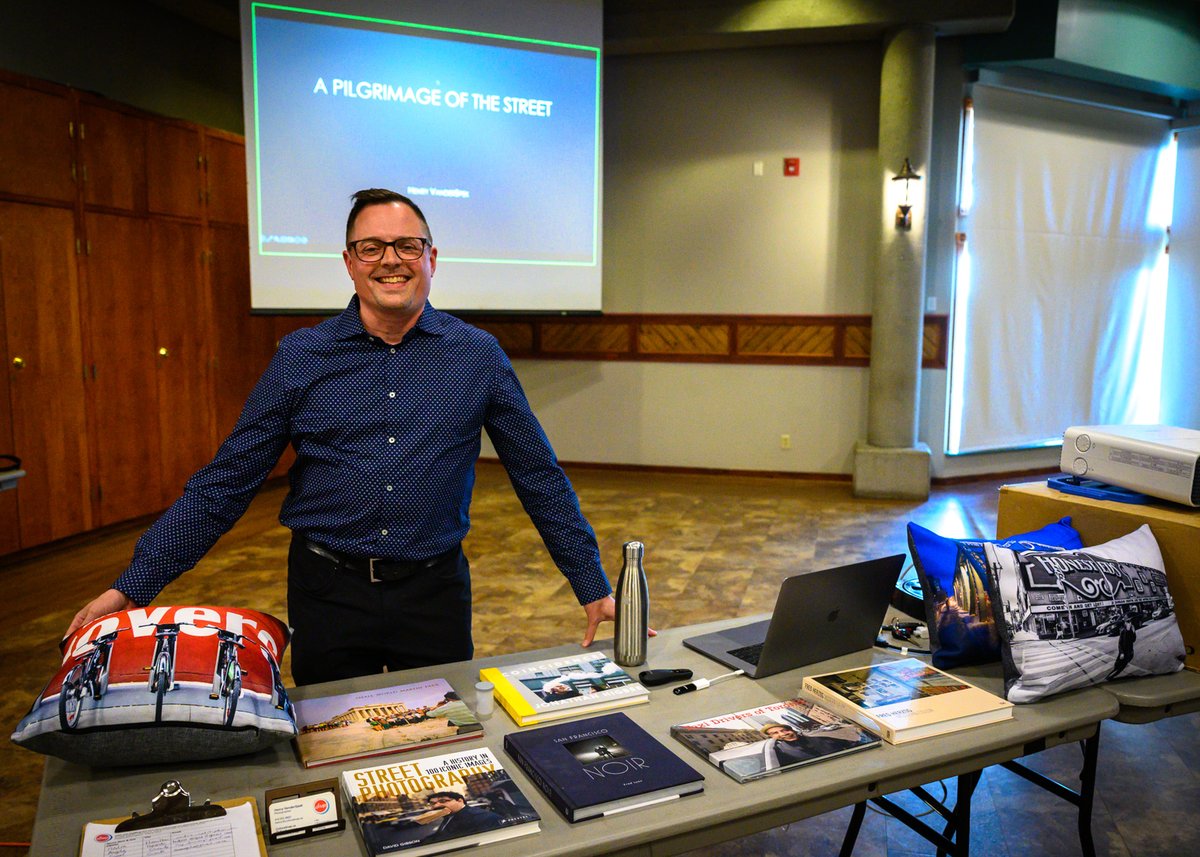 culture_snap's tweet image. Many thanks to the good people at the @BarriePhotoClub for having me out last night and for all who attended. Really enjoyed being there! Thanks to @mypalsammy for the photos also! #VisitBarrie