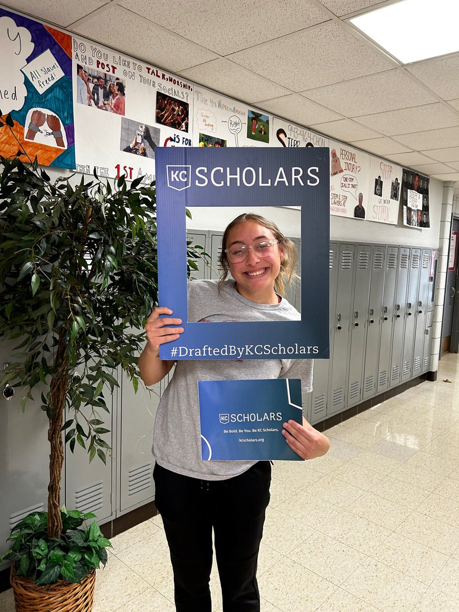Fort Osage College & Career Adviser (@fortoadviser) on Twitter photo Award day for
@KcScholars
is our FAVORITE day!! Huge congrats to these juniors! #fortproud #DraftedbyKCScholars
<a href="/DeannaRymer/">Deanna Rymer</a>
<a href="/Sissycobb/">Leo Wedgeworth</a>
<a href="/FortOsageSchool/">Fort Osage</a> Award day for
@KcScholars
is our FAVORITE day!! Huge congrats to these juniors! #fortproud #DraftedbyKCScholars
<a href="/DeannaRymer/">Deanna Rymer</a>
<a href="/Sissycobb/">Leo Wedgeworth</a>
<a href="/FortOsageSchool/">Fort Osage</a>