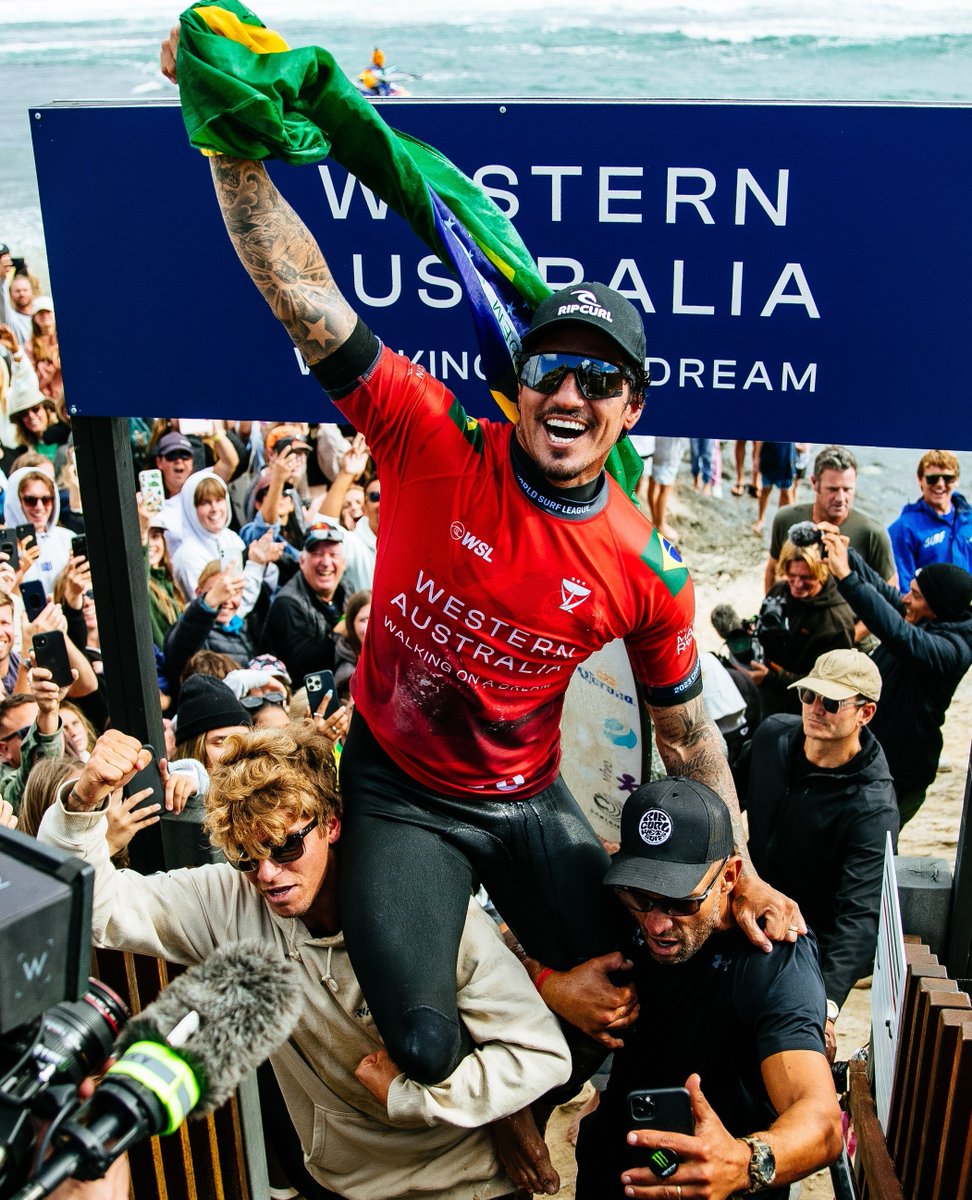 ripcurl's tweet photo. 3x World Champ Gabriel Medina secured his first win of the 23' season yesterday, scoring a 9.5 in the Final and looking unstoppable. #VaiMedina
2x World Champ Tyler Wright will be wearing yellow at the Surf Ranch Pro. With her runner-up performance against Carissa Moore. #GoTyler https://t.co/paL5AFlDon