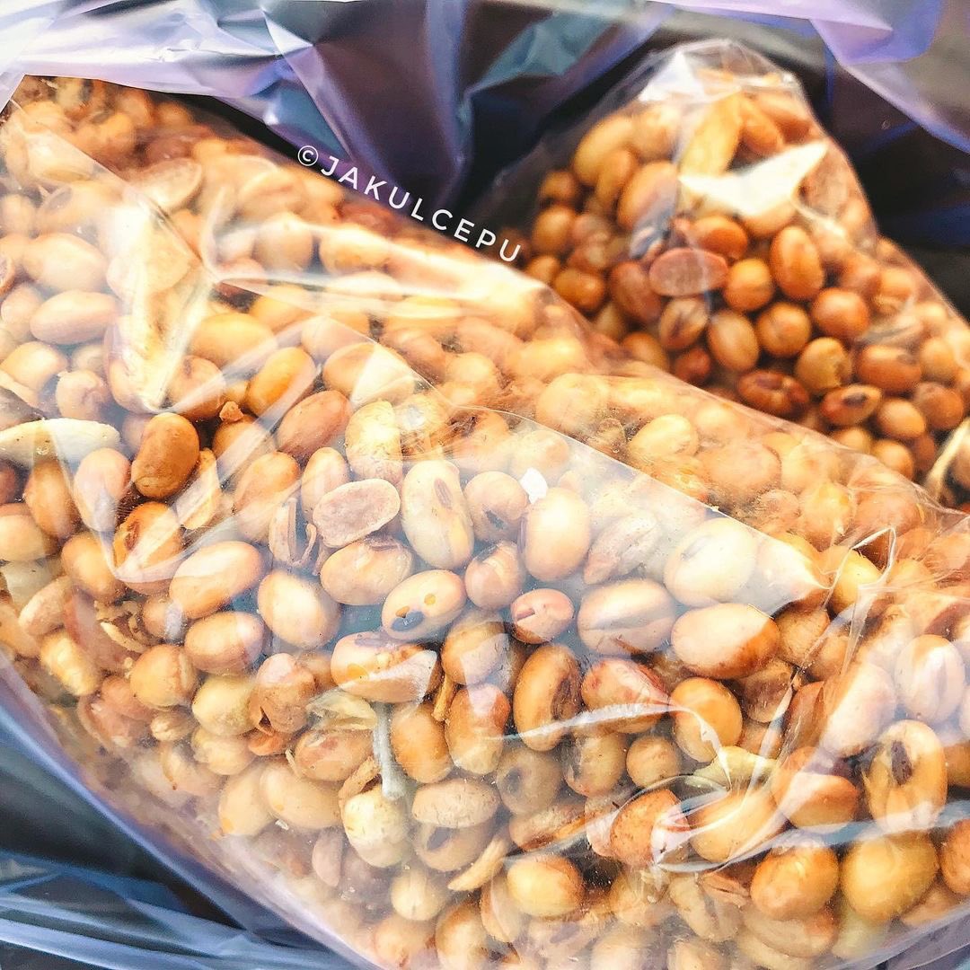 kumaedi07's tweet photo. Hanya dengan 5k-10k rupiah. Kamu sudah ikut adil dalam menolong bapak ini dalam memenuhi nafkah keluarganya. 

Ayo dibeli dagangannya!
#BerhakHidupLayak https://t.co/SKxUDoi7k3