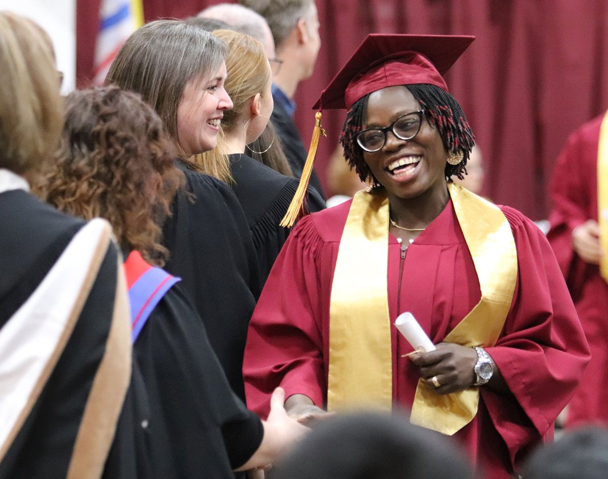 selkirkcollege's tweet photo. CONGRATULATIONS CLASS OF 2023! On Friday, the Selkirk College community celebrated Convocation 2023 on a gorgeous day at the Castlegar Campus! See more photos from the day at the #SelkirkCollege Facebook page.
#FutureReady #StrongerBC #Classof2023 @selinarobinson https://t.co/tI9mheD9jT