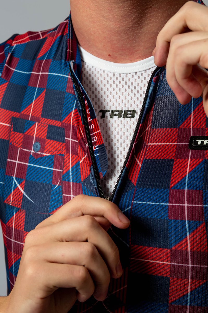 torralbasports's tweet photo. Plaid Red #cyclingkit #cyclingjersey https://t.co/uHS2yUx8CI
