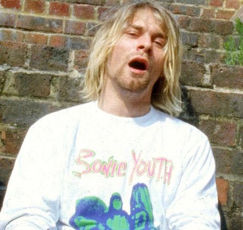 Happy birthday Kim Gordon. You know you re cool when Kurt Cobain wears your band s tee shirt 
