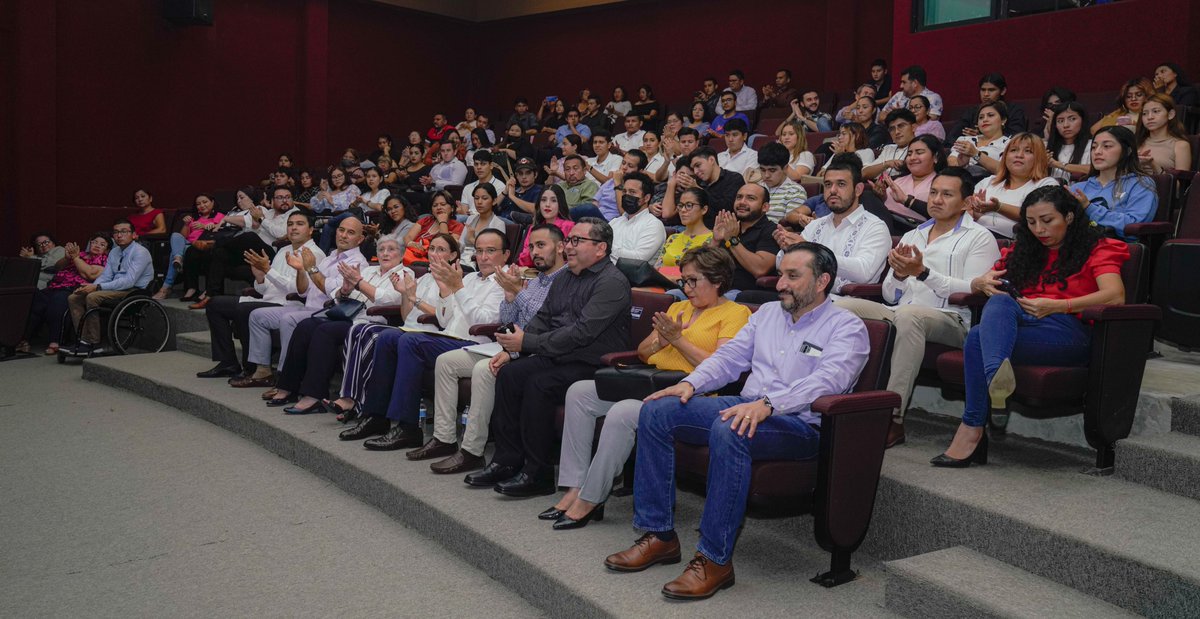 PJEQuintanaRoo's tweet image. CON EL TEMA: “LA CONSTITUCIÓN Y LOS DERECHOS HUMANOS”, EL PODER JUDICIAL ACOMPAÑA A ESTUDIANTES DE LA UNIVERSIDAD MODELO, CHETUMAL, A LA INAUGURACIÓN DE LA JORNADA ACADÉMICA DE DERECHO.

Nota completa:  web.facebook.com/PJEQuintanaRoo…