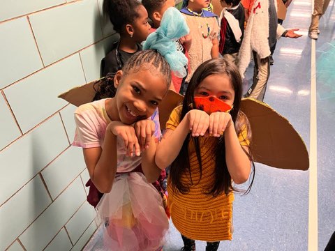 HeyBccs's tweet image. There is a way to be fashionable and environmentally aware. BCCS invited families to see how our students struck a pose, while creating outfits that were recycled.  Everything is possible! @CommunitySupt16 @D16LEADS @NequanMclean @CMChiOsse @stefanizinerman @JabariBrisport