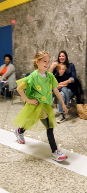 HeyBccs's tweet image. There is a way to be fashionable and environmentally aware. BCCS invited families to see how our students struck a pose, while creating outfits that were recycled.  Everything is possible! @CommunitySupt16 @D16LEADS @NequanMclean @CMChiOsse @stefanizinerman @JabariBrisport