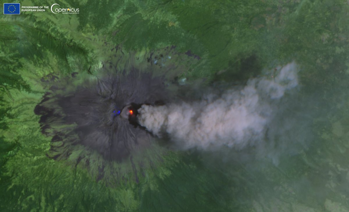 webcamsdemexico's tweet photo. #ImagenDelDia 😲

Así se observa el volcán #Popocatépetl 🌋 desde el satélite europeo #Sentinel2 🛰️.

Vía: @soyluisgabriel1.
https://t.co/jd8RNqYQmA