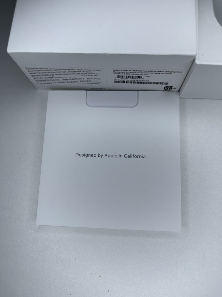 BobTHEJETSmith's tweet photo. 🎵🤩 AirPods Pro! 🙌🔥 #EarGoals #MustHave #Apple 🍎 #LinkInBio 🔗 https://t.co/4EREM19VMu