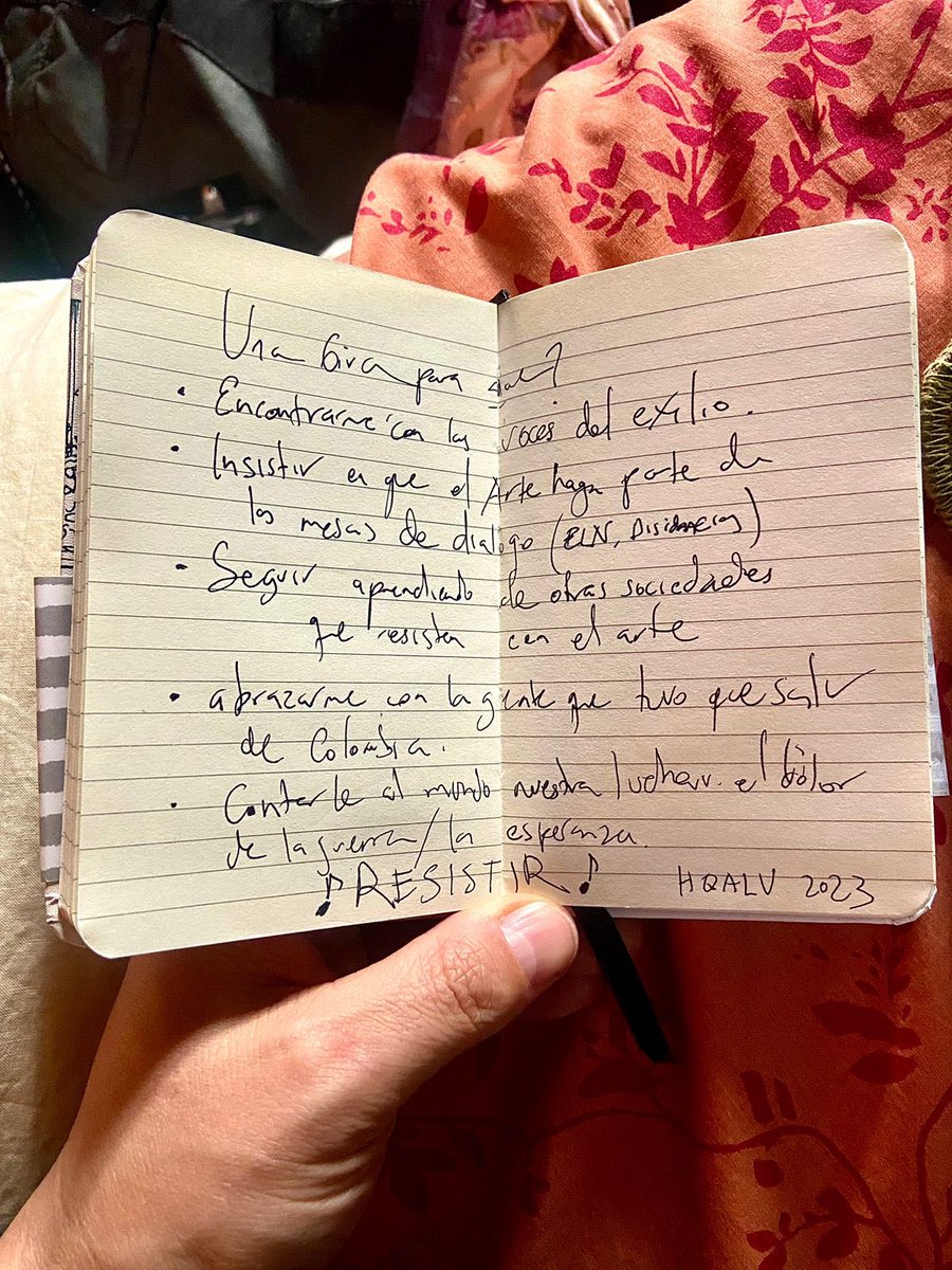 “Hoy me reencontré con un texto que había escrito desde antes de comenzar esta gira, escribí en mi libreta cuáles serían mis objetivos , Preguntandome por qué tenia sentido emprender este viaje…”
Texto de <a href="/cesarlopezmusic/">CÉSAR LÓPEZ</a> 
Completo en su perfil de instagram 🌍✊🏼