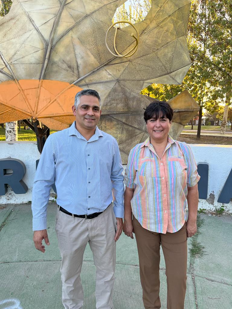 MartinLorena_ok's tweet photo. Rearmemos Mendoza
En Luján con Marcela Tobio

#502a 
#frenteelegi https://t.co/ItRKnllvUE
