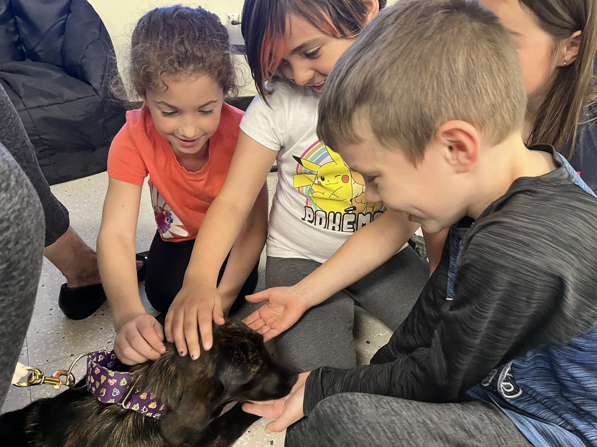 Mrs. Brenize tweet media