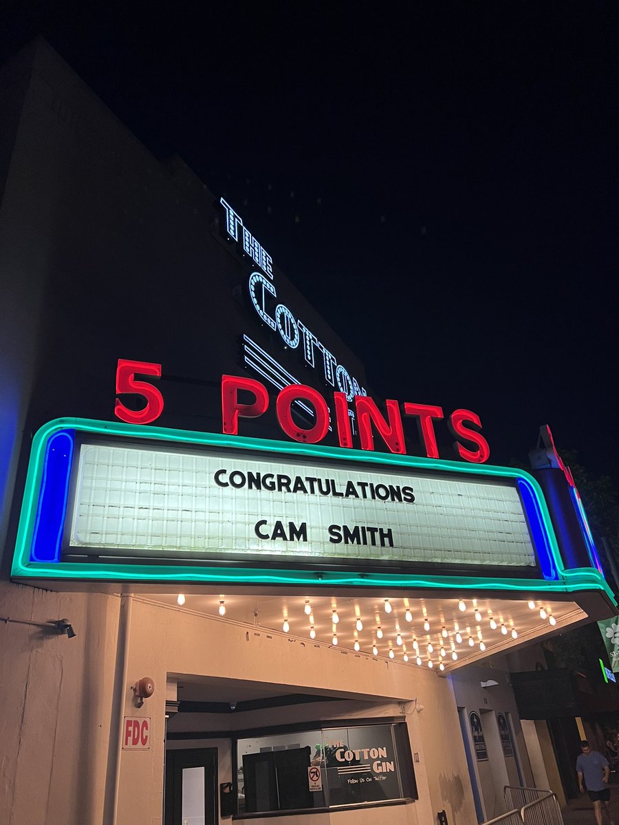 TDs5Points's tweet photo. #DropYoNuts @yjbcam https://t.co/xKDsyNLPlW