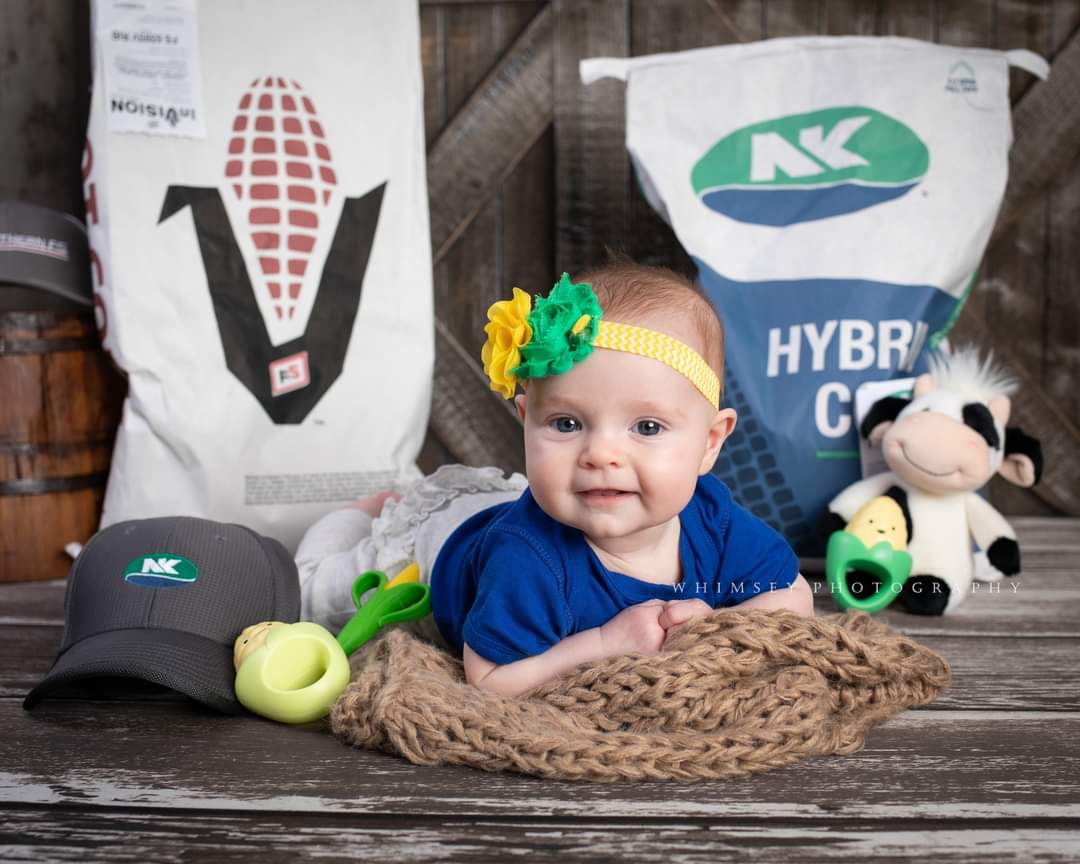 creedworthen's tweet photo. Three month photo shoot representing both mom @Agri_vocate and dad's work. Boss baby says plant the best! @InVISION_HiSOY @NKSeeds @Southern_fs_inc @GMK_Agronomy https://t.co/ZWGxY7o8P0