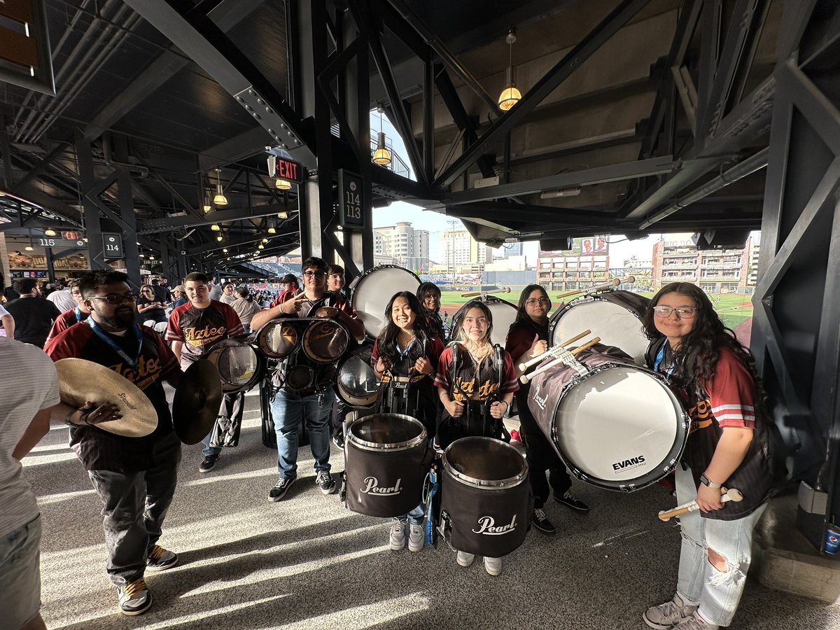 SSanchez_EDHS's tweet photo. SISD Night tonight at the @epchihuahuas had to catch a glimpse of our AMAZING EDHS band and cheer before the game 🔥🔥🔥 #OneEmpire #AztecEmpire @EDAztecs_HS https://t.co/vV5eK9UZ1i