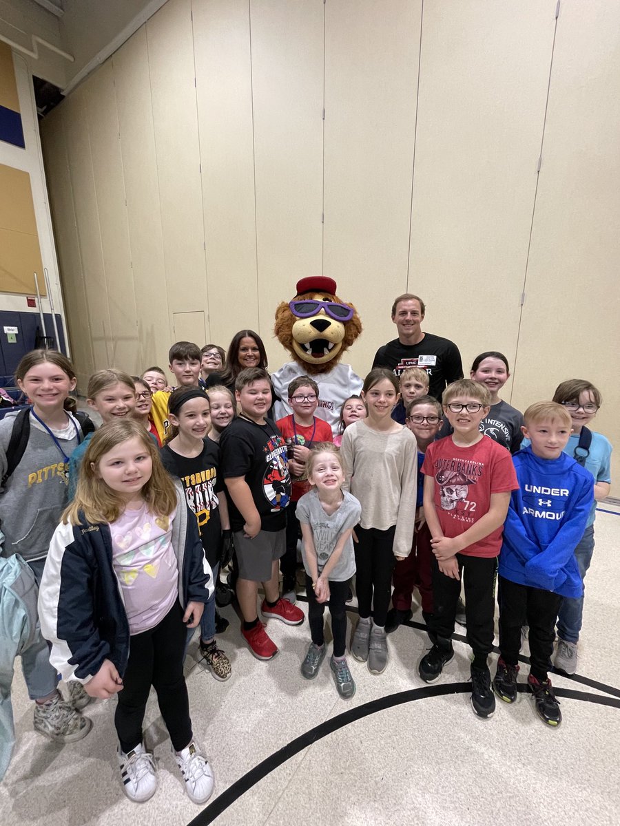 Claysville Kids of Steel doing morning exercises Wild Thing! ⁦<a href="/McGuffeySD/">McGuffey School Dist</a>⁩ ⁦<a href="/WWildthings/">Wheeling Wildthings</a>⁩