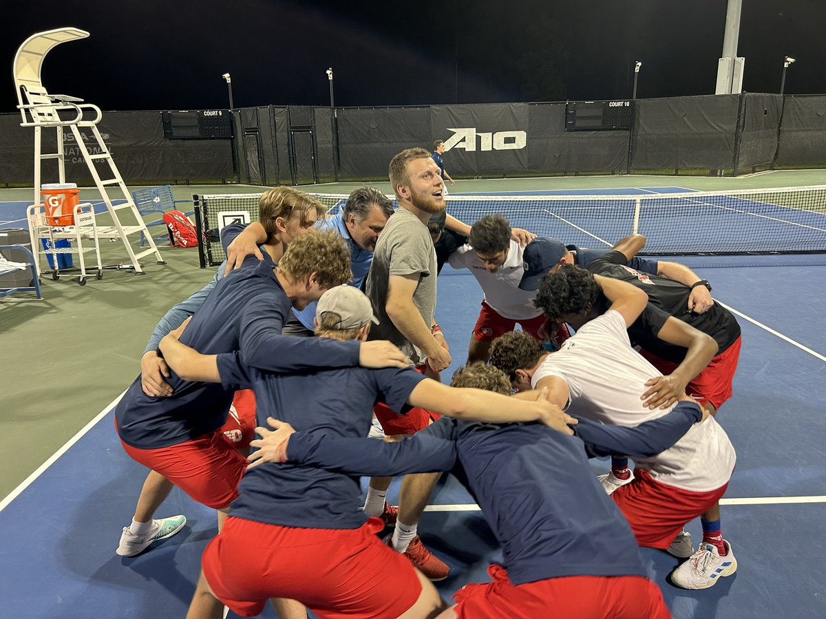 atlantic10's tweet photo. What a finish! Sai Dore clinches the 4-3 victory for @UDFlyerTennis to send the Flyers to the #A10MTEN Championship final! https://t.co/loY7CuUPEl