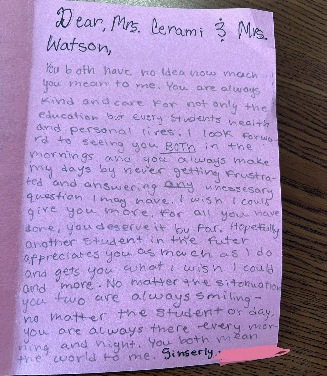 Neener1973's tweet photo. Disclaimer: I asked this young lady’s  permission before I posted.  
Not sure that what you do makes a difference ? 
Mary &amp; I ? We just work in the office 
You can make a difference anywhere. 
#KidsTheseDays https://t.co/a6cxb9EmTG