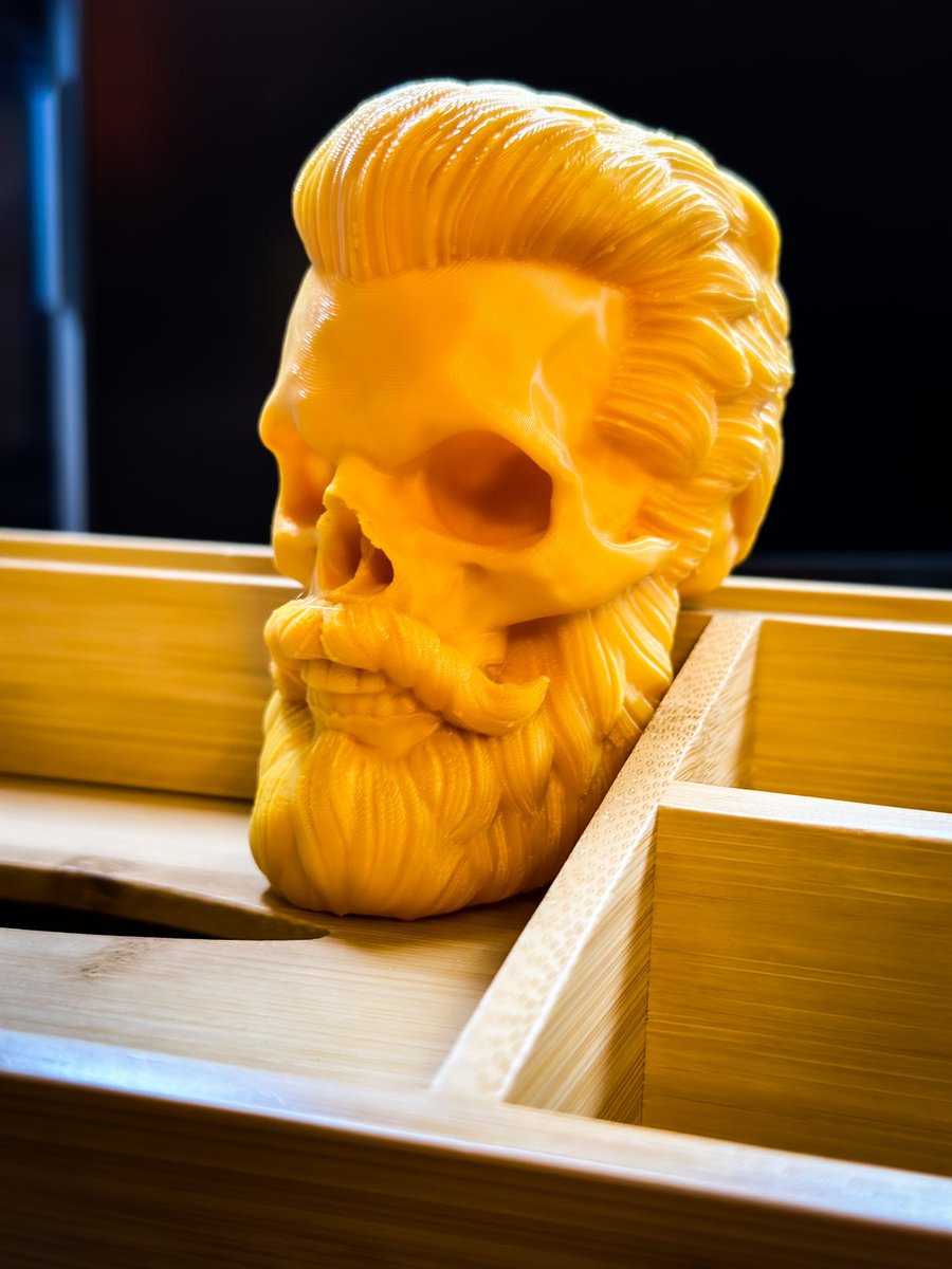 SamPrentice's tweet photo. To print or not to print that is the questionโฆ #3dprinting #notJon https://t.co/G7TFvSAyoA