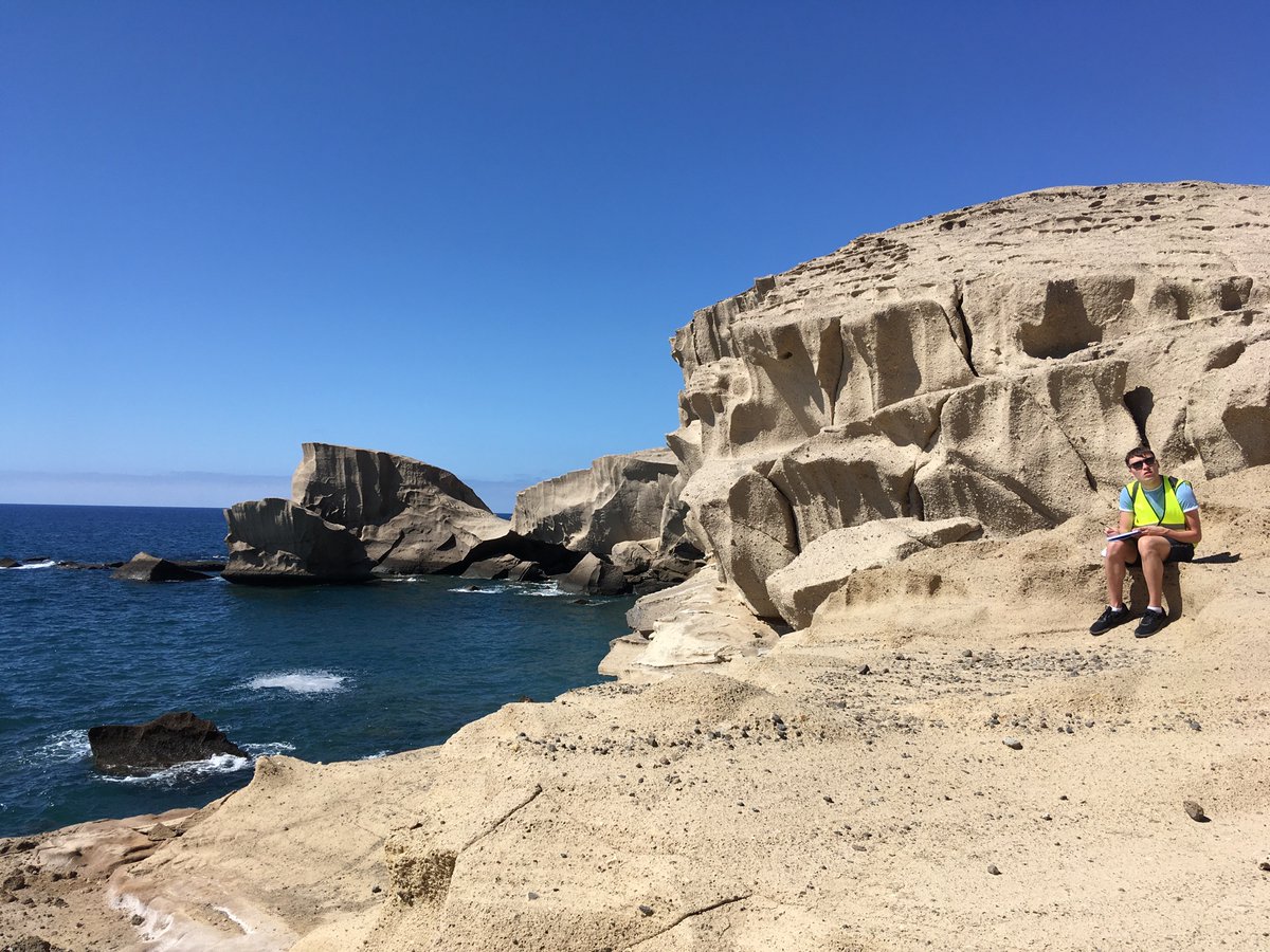 MrADye1's tweet photo. Great first day with 
@TeesEarthEnv
 students getting to grips with the amazing geology and ecology of Tenerife with @beccawinnie 
@IgnacioGarciaGT https://t.co/b0r3GudmLB