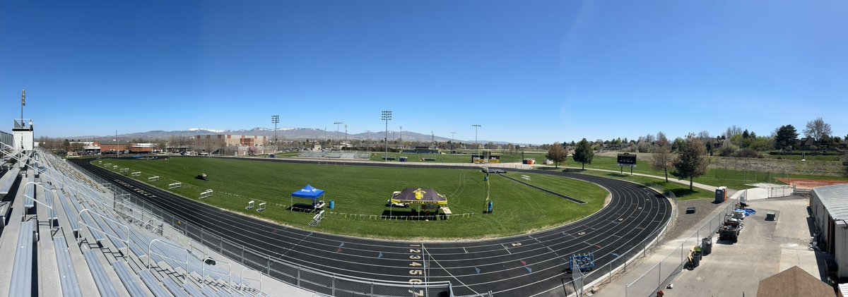 BK_TracknField's tweet photo. Itโs a great day to be a Knight! #KnightInvite #GoKnights
๐กโ๏ธ โซ๏ธ https://t.co/EgNpoSlRV9
