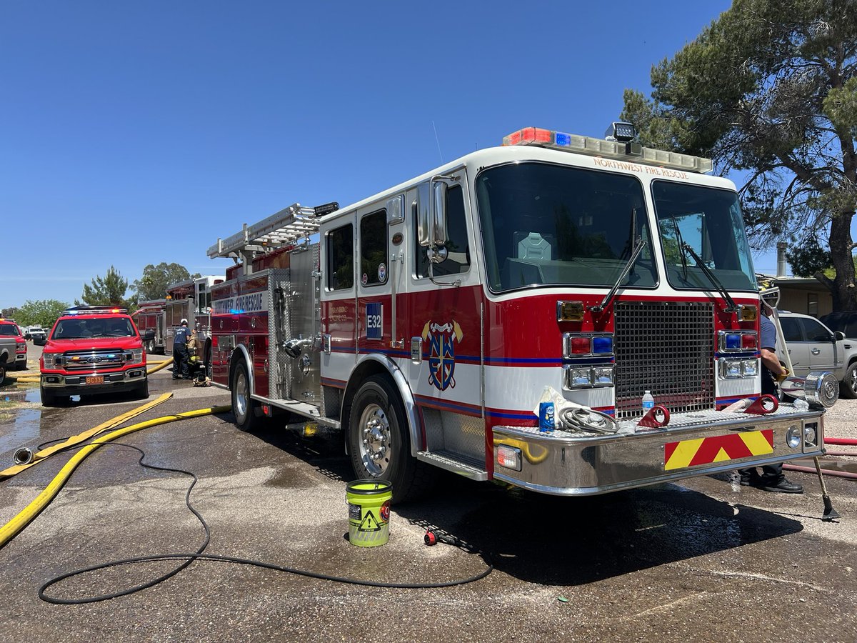 NorthwestFire's tweet photo. Crews from NWFD, @GRFDAZ @TucsonFireDept responded to an abandoned mobile home off of Curtis and Shannon this afternoon. The cause is under investigation. #autoaid https://t.co/pUL6ZW4WY1