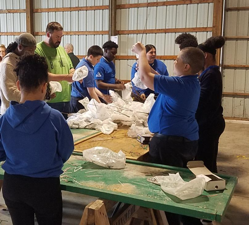 CVOHIO's tweet photo. Members of the Kiwanis in addition to members of the Aktion Club  the Key Club ; the Builders Clubs of South, Liberty and Heir Force; and the K-Kids Clubs of Heritage, Unity, and Freedom; and others bagged 1,352 trees which were given to each first grade student in the County. https://t.co/QMx4UvE8H9