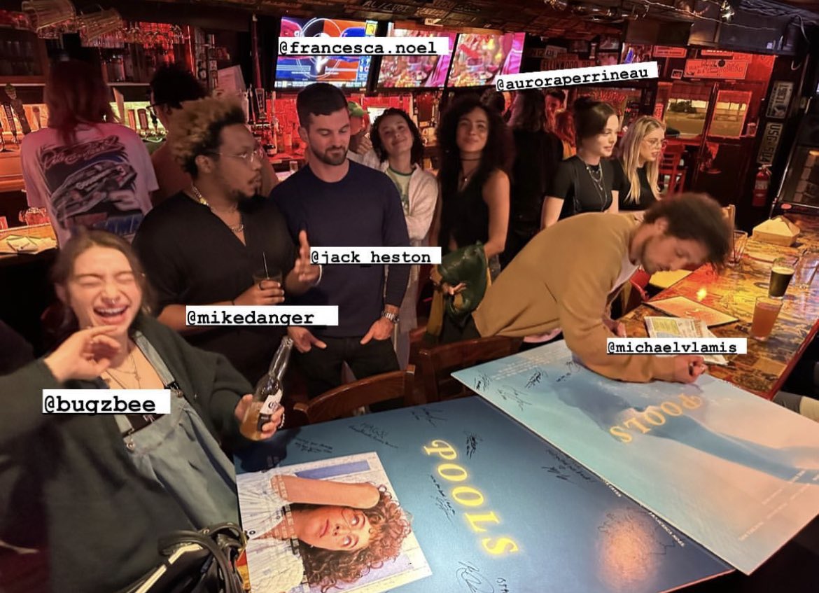 MalexNM's tweet photo. Love this!!! Look at @MichaelVlamis giving off dad vibes 😆 and the always gorgeous @AuroraPerrineau in the background #Poolsmovie looks like such a fun group!! So happy for all involved https://t.co/ZwLY0YkqZd