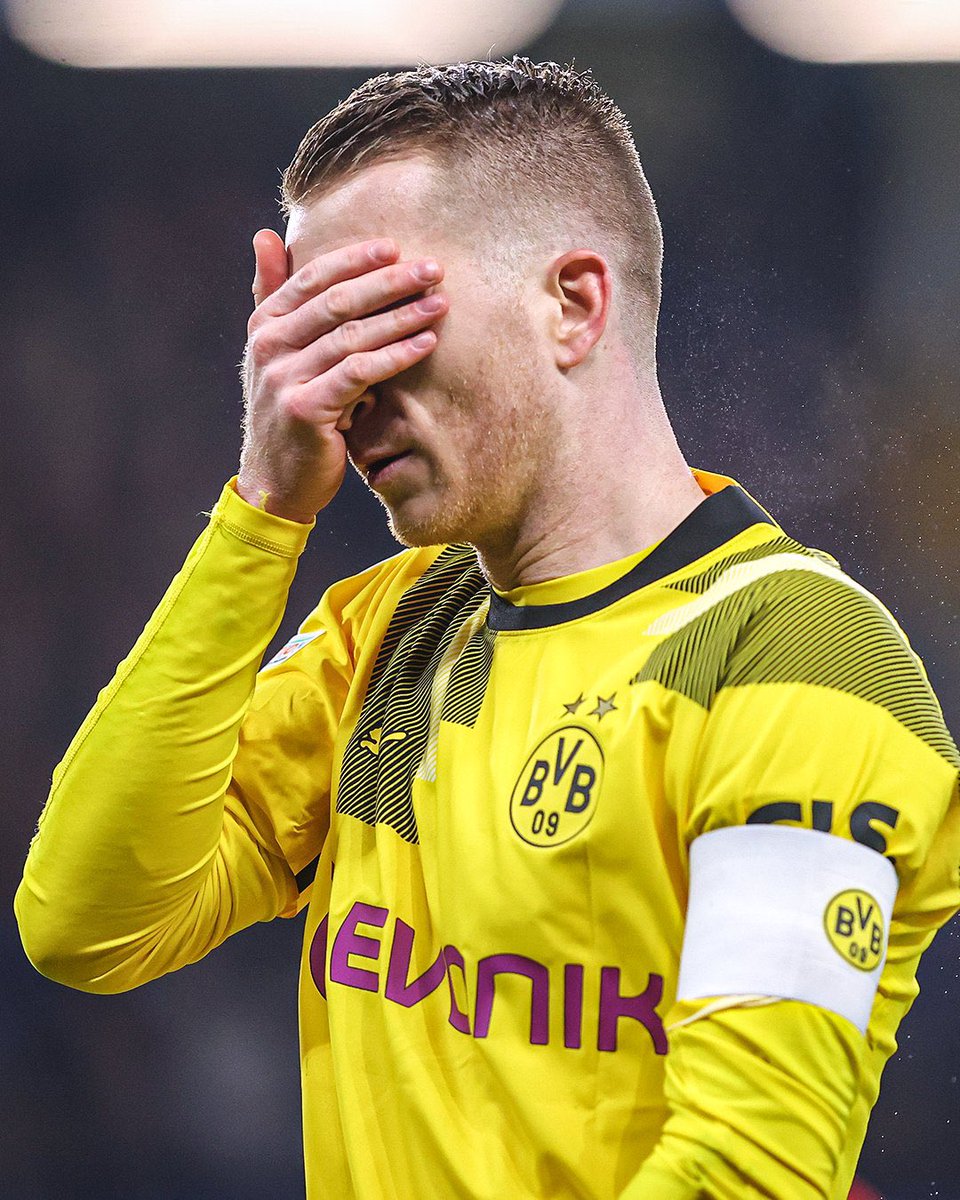 BorussiaPassion's tweet photo. Yet another golden opportunity thrown to waste. Forget about the referee, the only ones to blame are the players and the manager.

Spineless. All of them. Nothing more to say. YOU DON'T DESERVE TO WEAR THESE COLORS. https://t.co/PZ2pbSf0vV