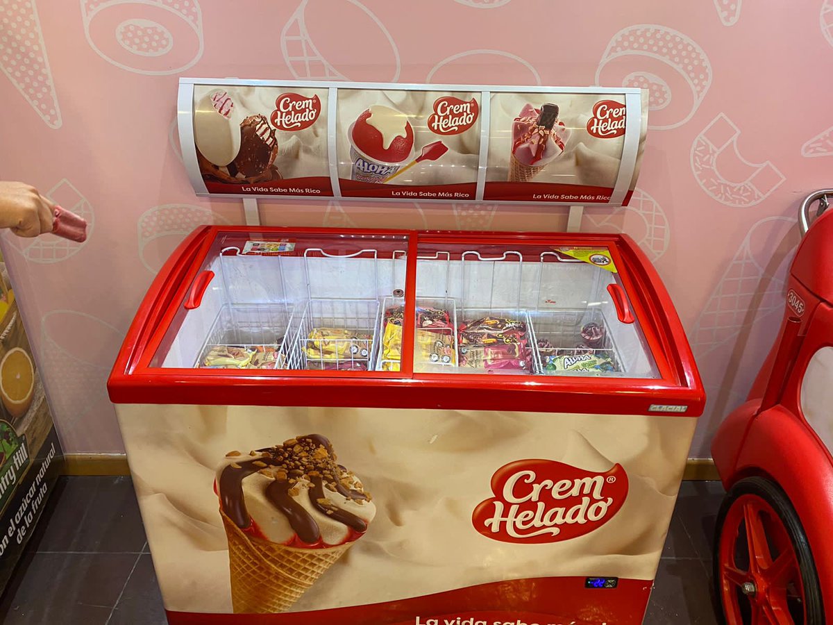 andi_bogota's tweet photo. Una “delicia” de reunión de Junta Directiva tuvimos hoy en la @andi_bogota . Visitamos la planta de @CremHelado_ y presenciamos el trabajo de más de 400 colaboradores que se la juegan todos los días por llenar al País de sonrisas @ANDI_Colombia https://t.co/qap1rV9eMz