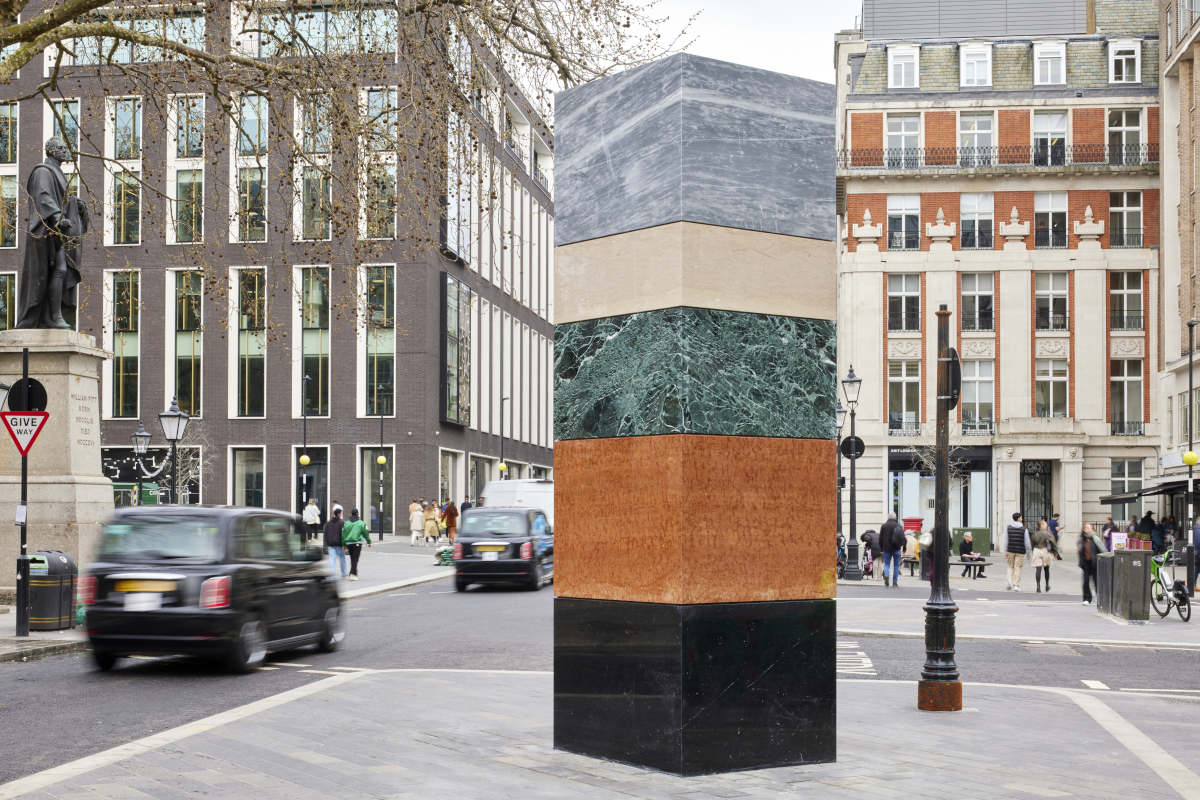 artydeel's tweet image. Hanover Square in London got a new artwork after remodeling, the Landline sculpture by the celebrated contemporary artist #SeanScully (@SScullyStudio)

More here: widewalls.ch/magazine/sean-…