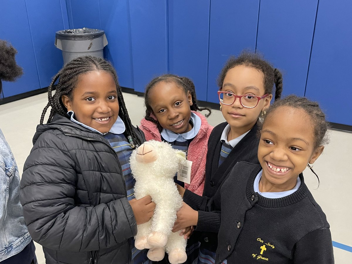 Great day at <a href="/OLGSCHOOLBRONX/">Our Lady of Grace School</a> as author Nick Katsoris read and discussed with students how we can all make a difference in the world.  Students who volunteer at the School's Food Pantry will receive an award on June 1 at the 9th Annual Loukoumi Foundation Make A Difference Awards!