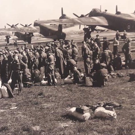 JohnWestAuthor's tweet photo. #OperationExodus 1945. 354,000 ex #POWs stranded in Europe, many sick, starving & wounded. Collection airfields were #Lubeck🇩🇪, #Brussels🇧🇪 & #Juvincourt🇫🇷. Reception airfields🇬🇧 were #RAF #Dunsfold, #Wing, #Westcott & #Duxford.
@LocationEurope @IntBCC https://t.co/CmXAMWo0hG