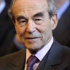 stopextremes's tweet photo. Ces deux hommes ont été républicains, socialistes et brillants ai 20ème siècle. Le plus âgé est toujours aussi républicain et brillant. Sa voix résonne fortement et réveille les consciences. Le second est une caricature, aigri et malfaisant. https://t.co/DSDd3LR2Sc