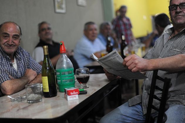 Mi regla de oro es que si los mozos y comensales se ven así, la comida va a ser una locura