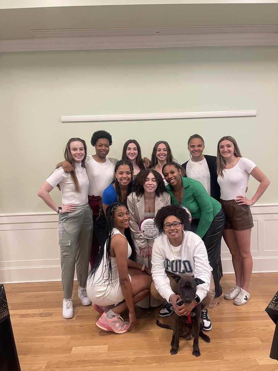 saintrosewbb's tweet photo. A few 📸 from yesterday’s end of the year celebration! 

What an amazing way to celebrate this special group. Thank you to all of the parents that joined us and the endless support throughout this past season. 💛🖤 

1. Squad ft Basqui 🤩
2. New Tradition from the Seniors 🪞
😂 https://t.co/RpTxs5KKJx